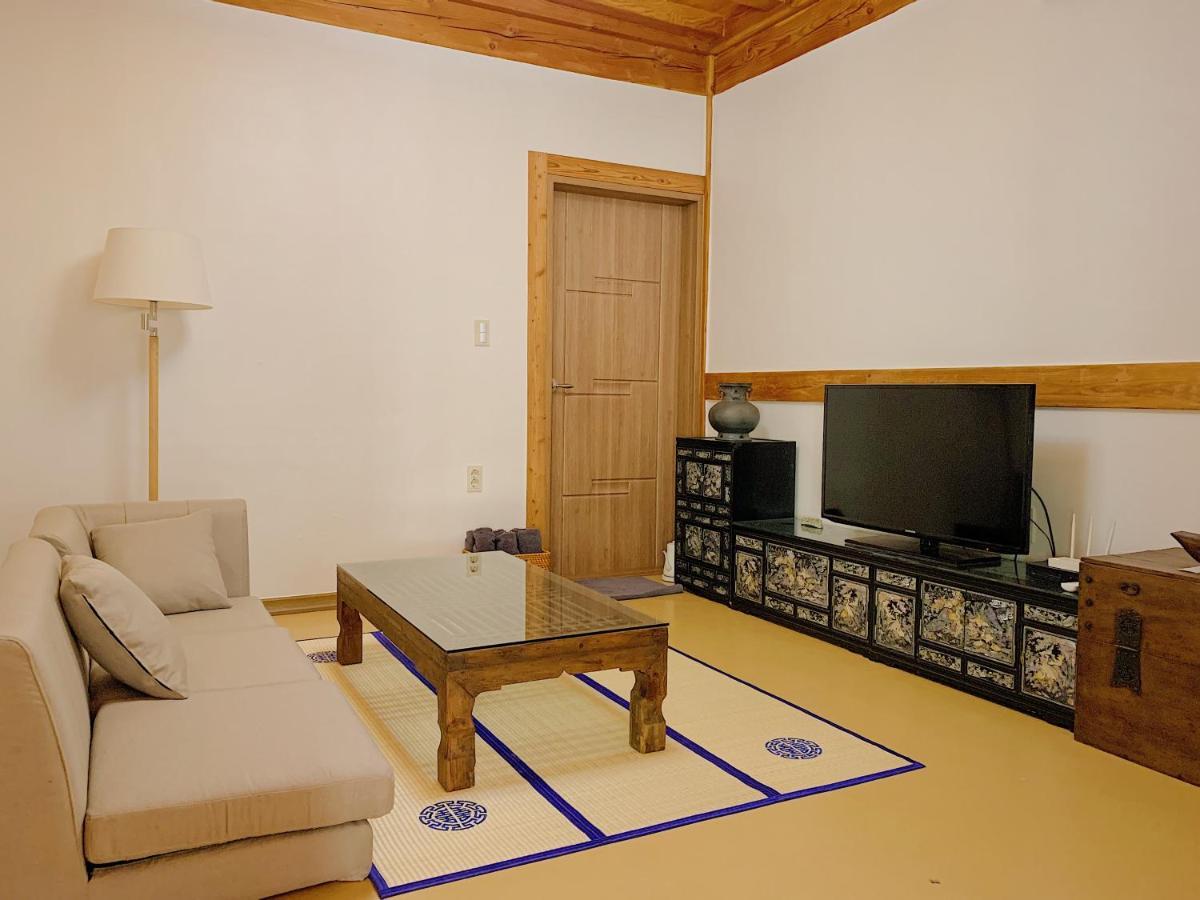 Hotel Siwoowadang Gyeongju Esterno foto
