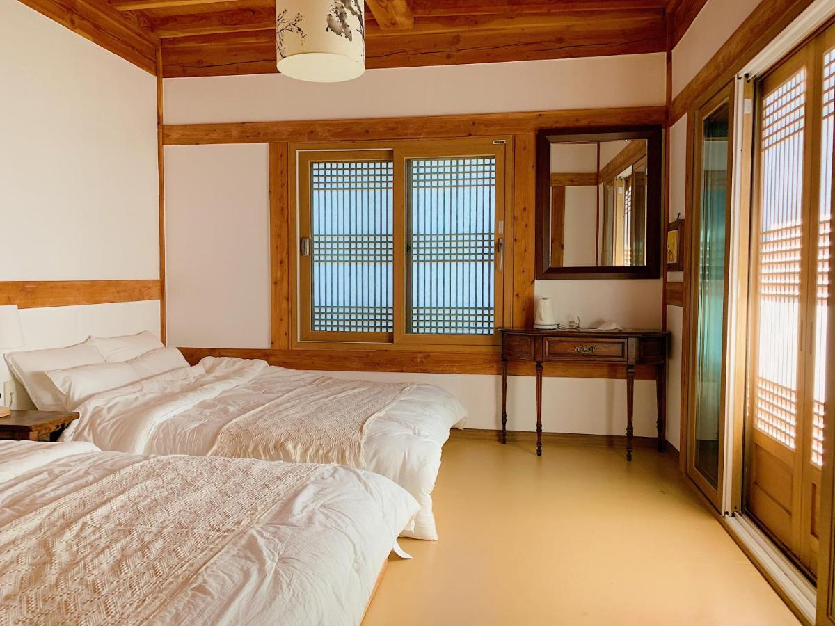 Hotel Siwoowadang Gyeongju Esterno foto